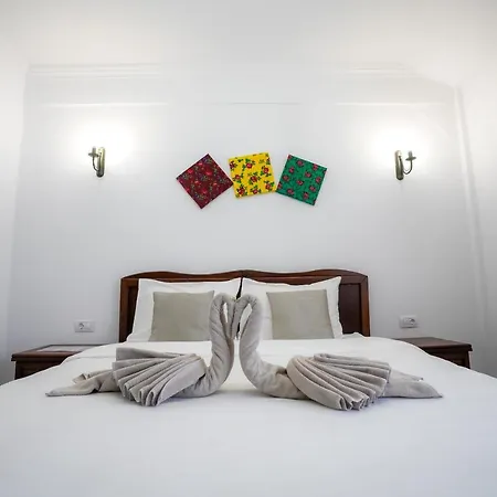 Yara Hotel 3*